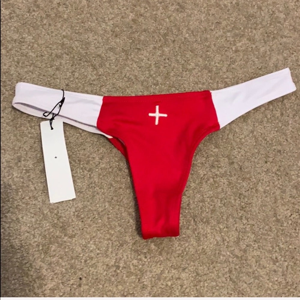 Original 2015 coulbourne red downtown